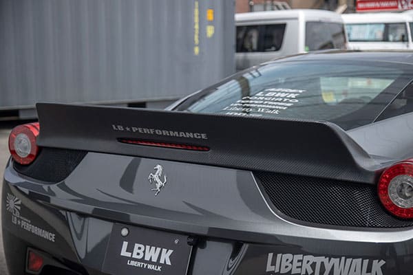 тюнинг обвес Liberty Walk Ferrari 458