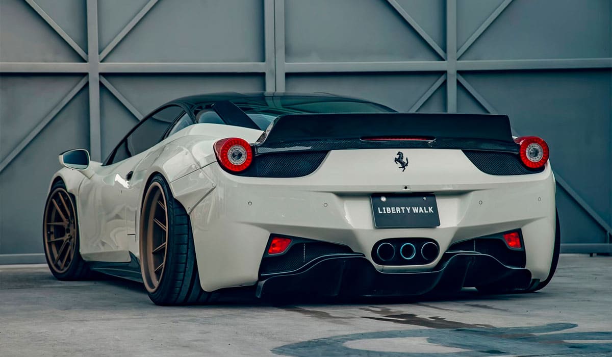 Обвес Liberty Walk Ferrari 458