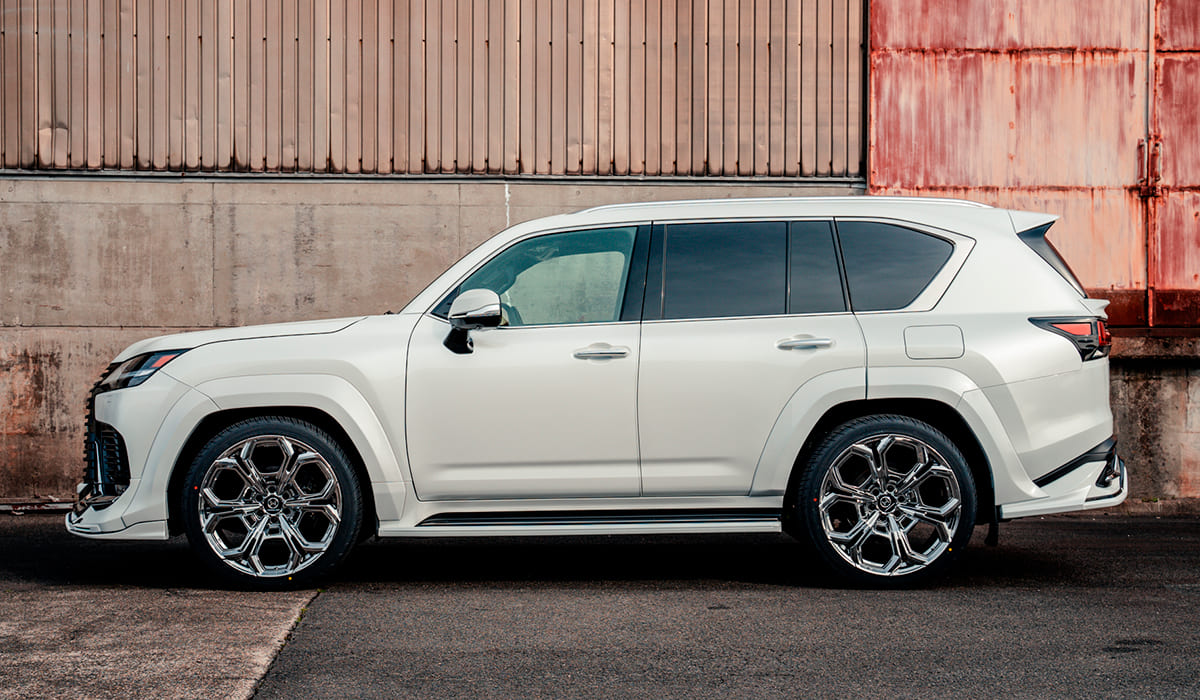 Обвес Double Eight Lexus LX500d LX600 LX700h 2025 2024 2023 2022