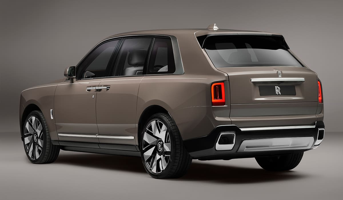 Рестайлинг Rolls-Royce Cullinan (2018 - 2024) в 2025 модельный год