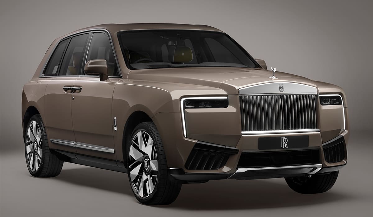 Рестайлинг Rolls-Royce Cullinan (2018 - 2024) в 2025 модельный год