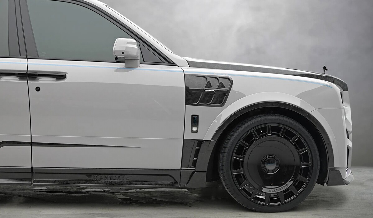 Обвес Mansory Rolls-Royce Cullinan рестайлинг 2026 2025 2024