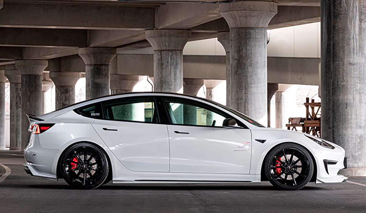 Обвес Artisan Spirits Tesla Model 3 2023 2022 2021 2020 2019