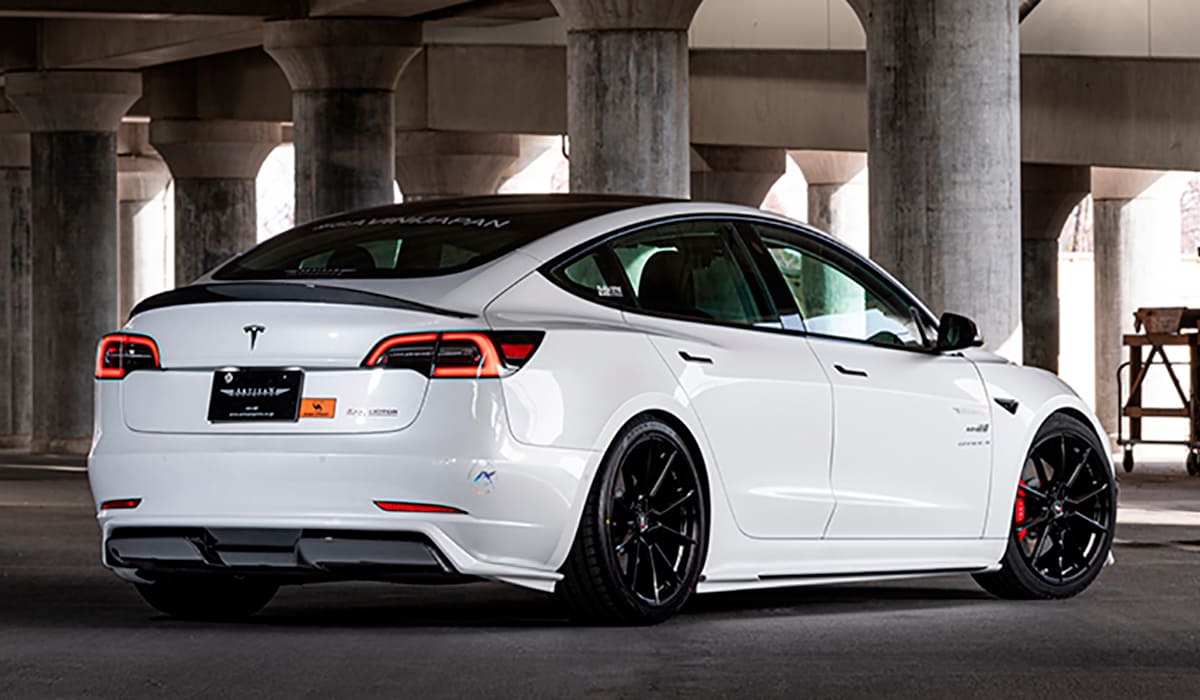 Обвес Artisan Spirits Tesla Model 3 2023 2022 2021 2020 2019