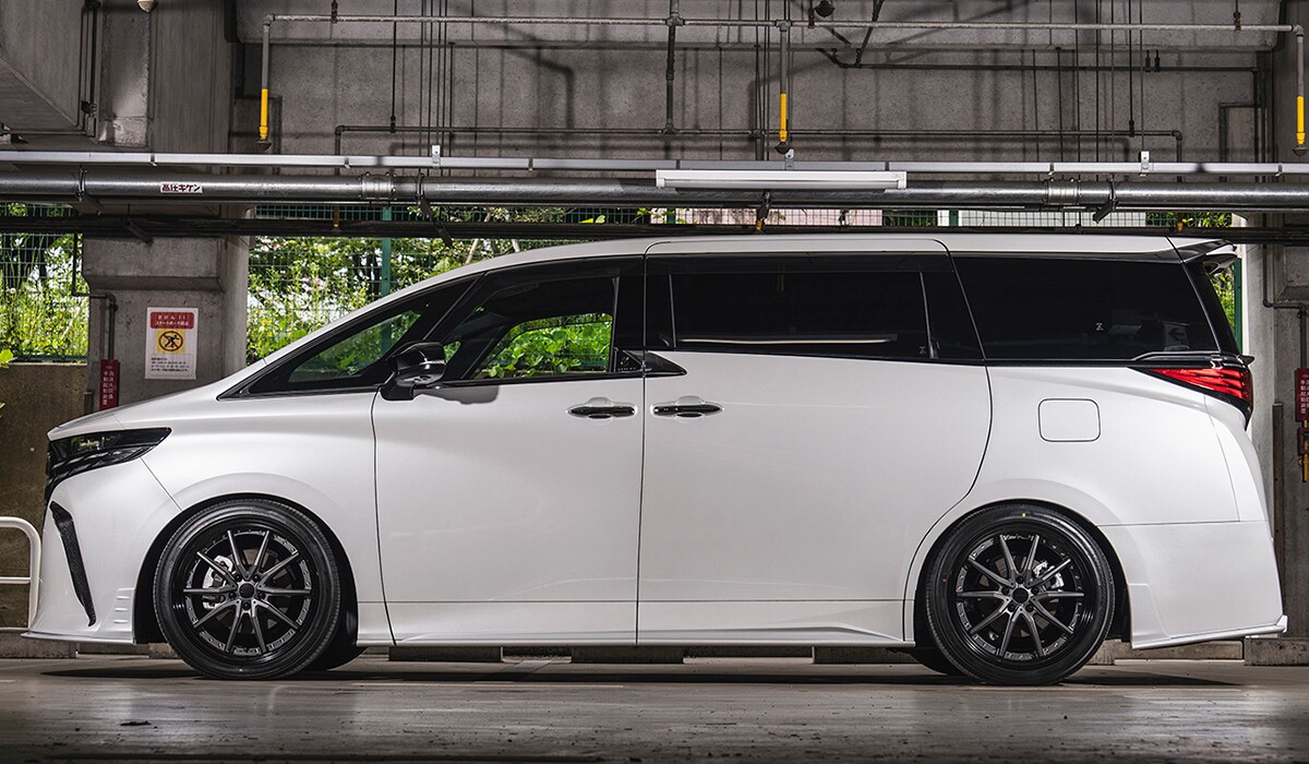 Обвес Artisan Spirits Toyota Alphard 2026 2025 2024 2023