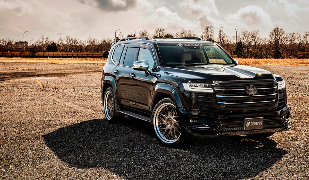 Обвес Double Eight Toyota Land Cruiser 300 2025 2024 2023 2022 2021