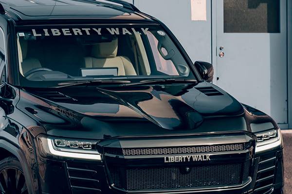 тюнинг обвес Liberty Walk Toyota Land Cruiser 300 2025 2024 2023 2022 2021