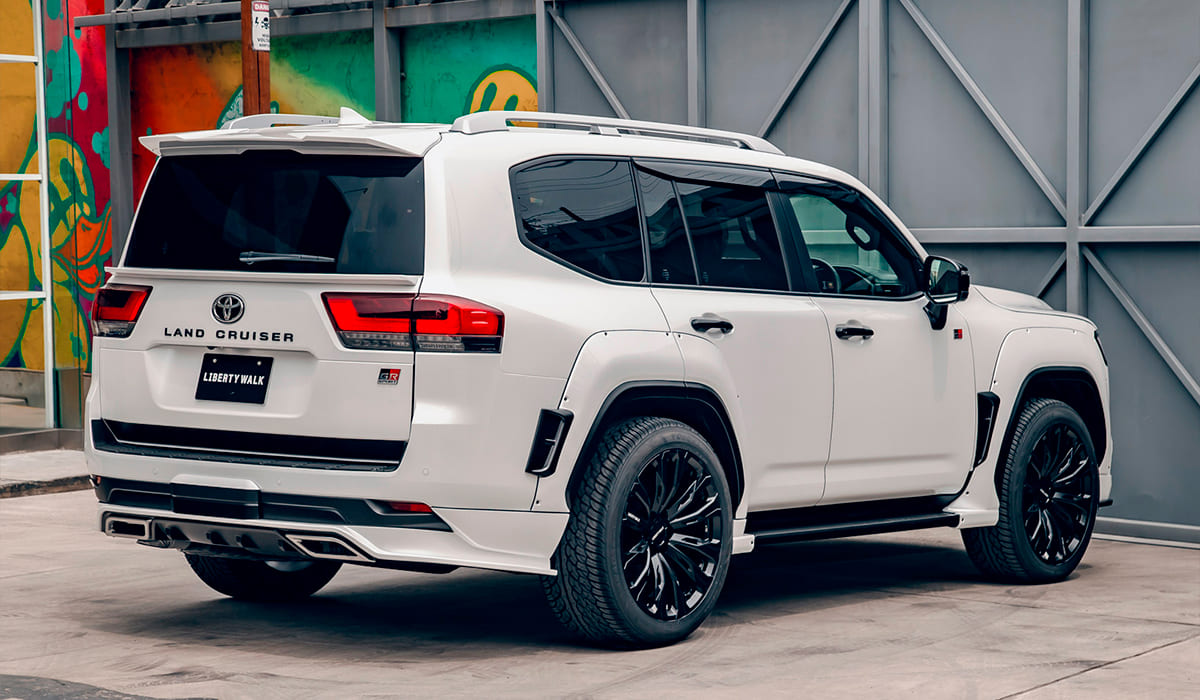 Обвес Liberty Walk Toyota Land Cruiser 300 2025 2024 2023 2022 2021