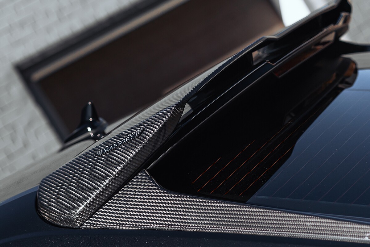 Установленный обвес Mansory Widebody Audi RSQ8 4M