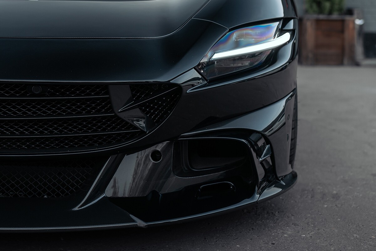 Установленный обвес Mansory Ferrari Roma