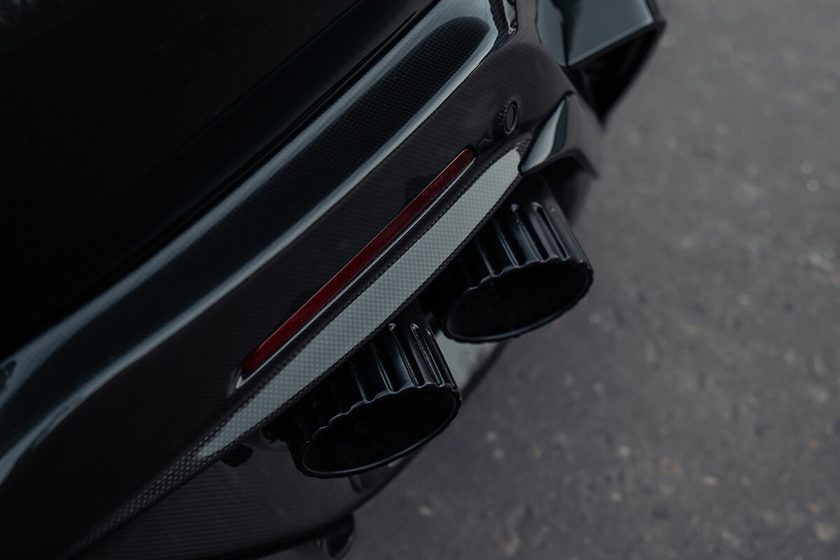 Установленный обвес Mansory Ferrari Roma