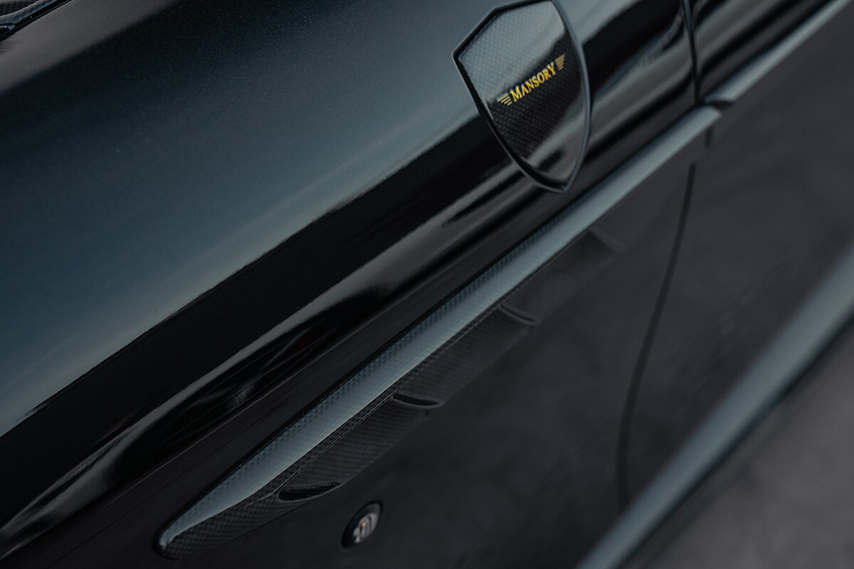 Установленный обвес Mansory Ferrari Roma