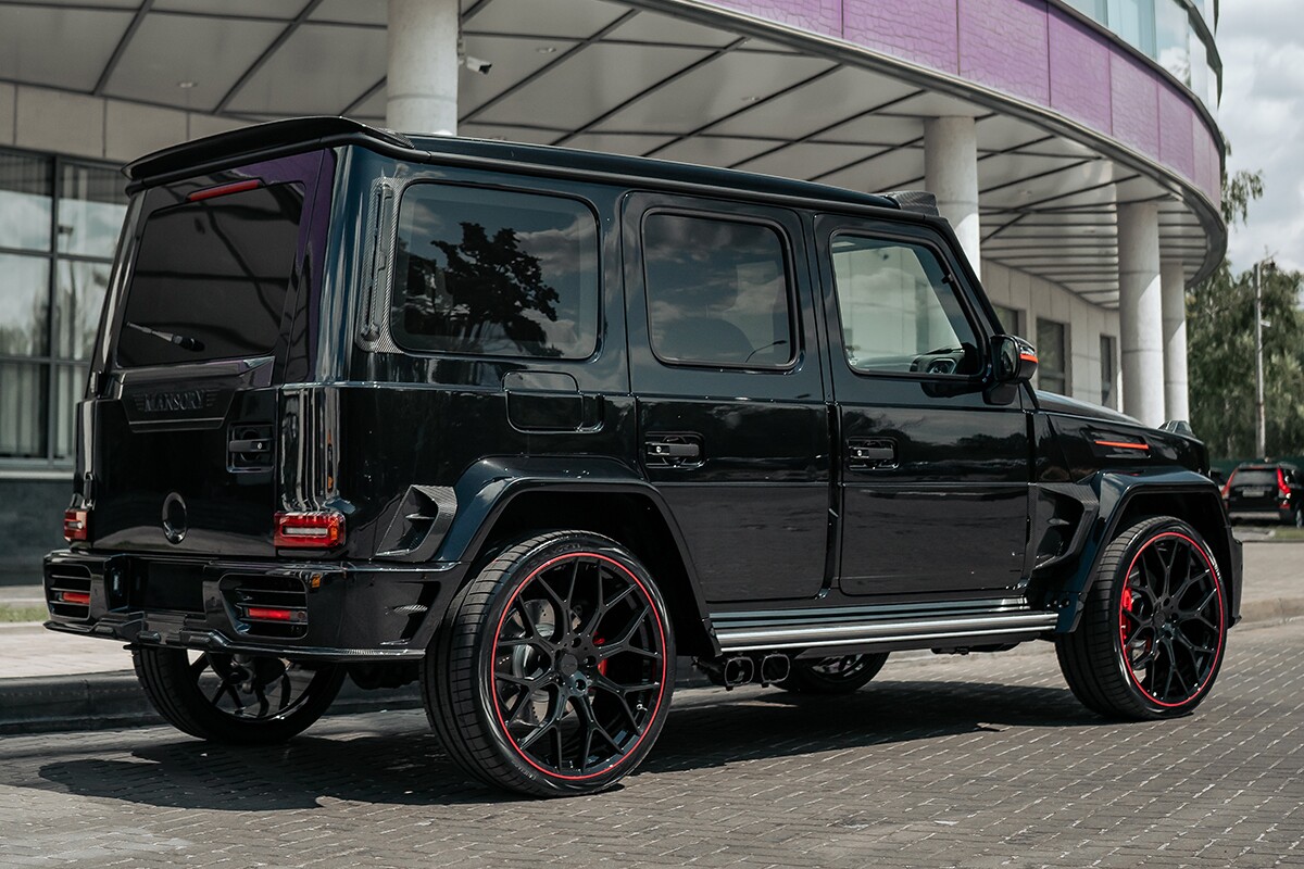 Установленный обвес Mansory Widebody Mercedes G63 W464