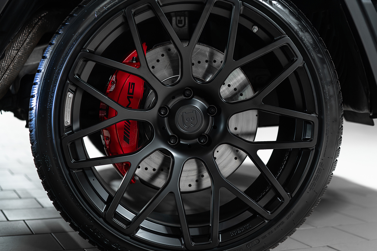 Установленный обвес BRABUS Widestar на Mercedes G63 W465