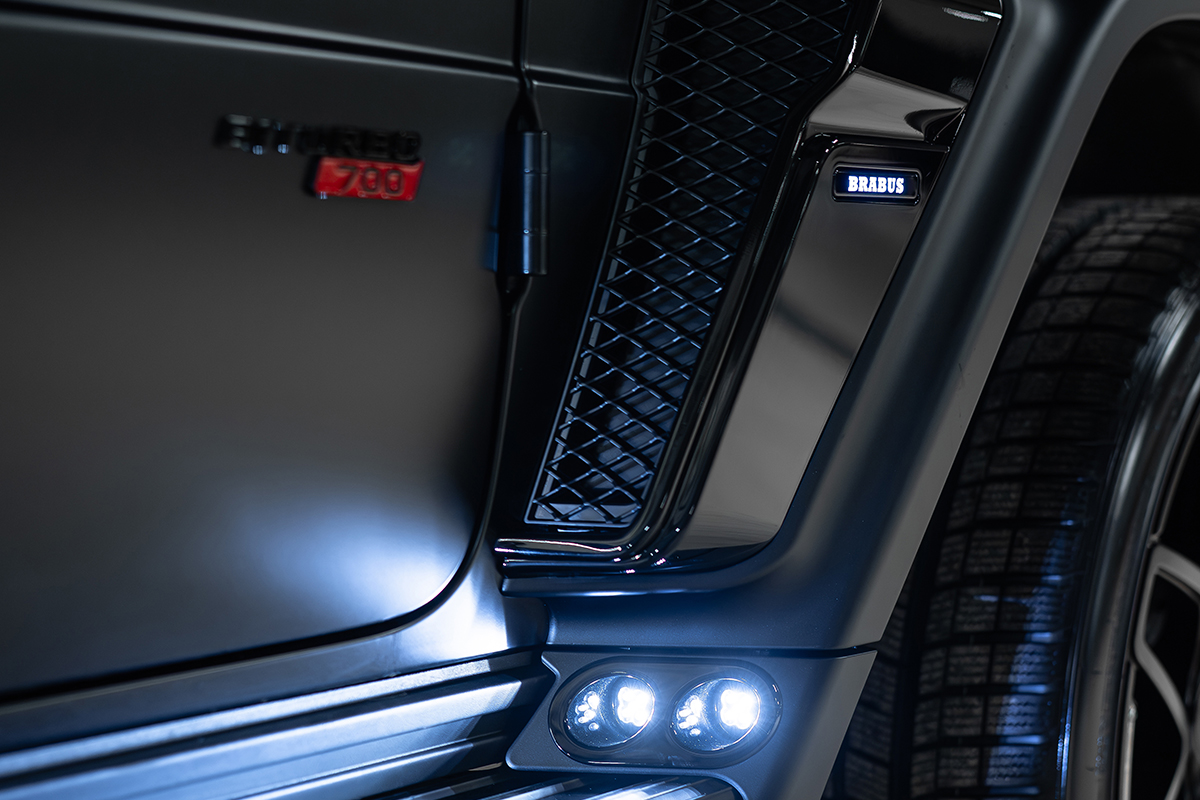 Установленный обвес BRABUS Widestar на Mercedes G63 W465