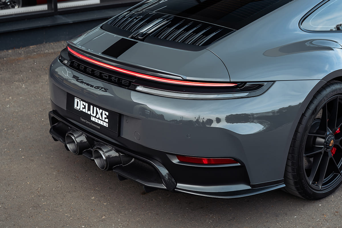 Установленный обвес Techart на Porsche 911 GTS 992.2