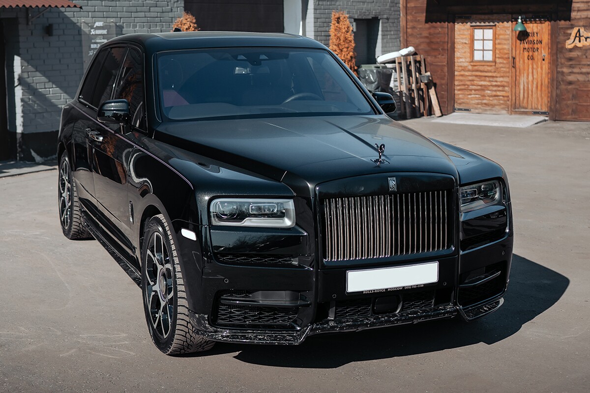 Установленный обвес Mansory Softkit Rolls-Royce Cullinan