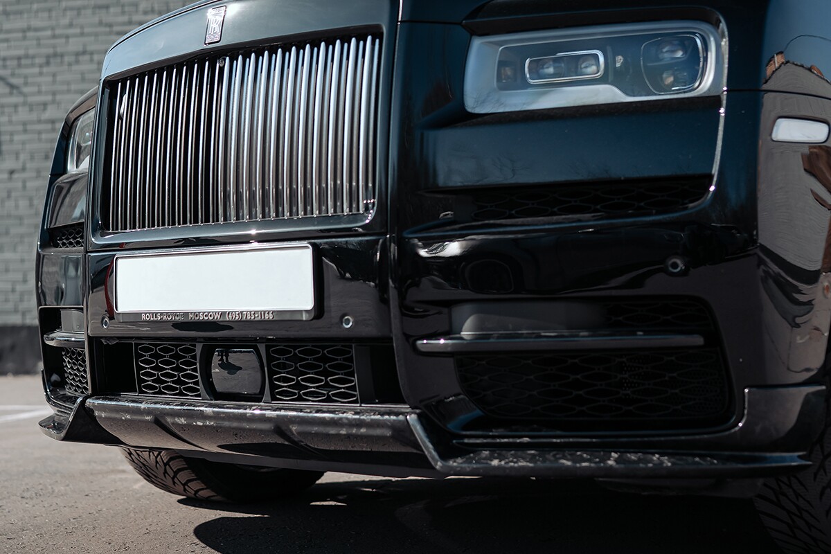 Установленный обвес Mansory Softkit Rolls-Royce Cullinan