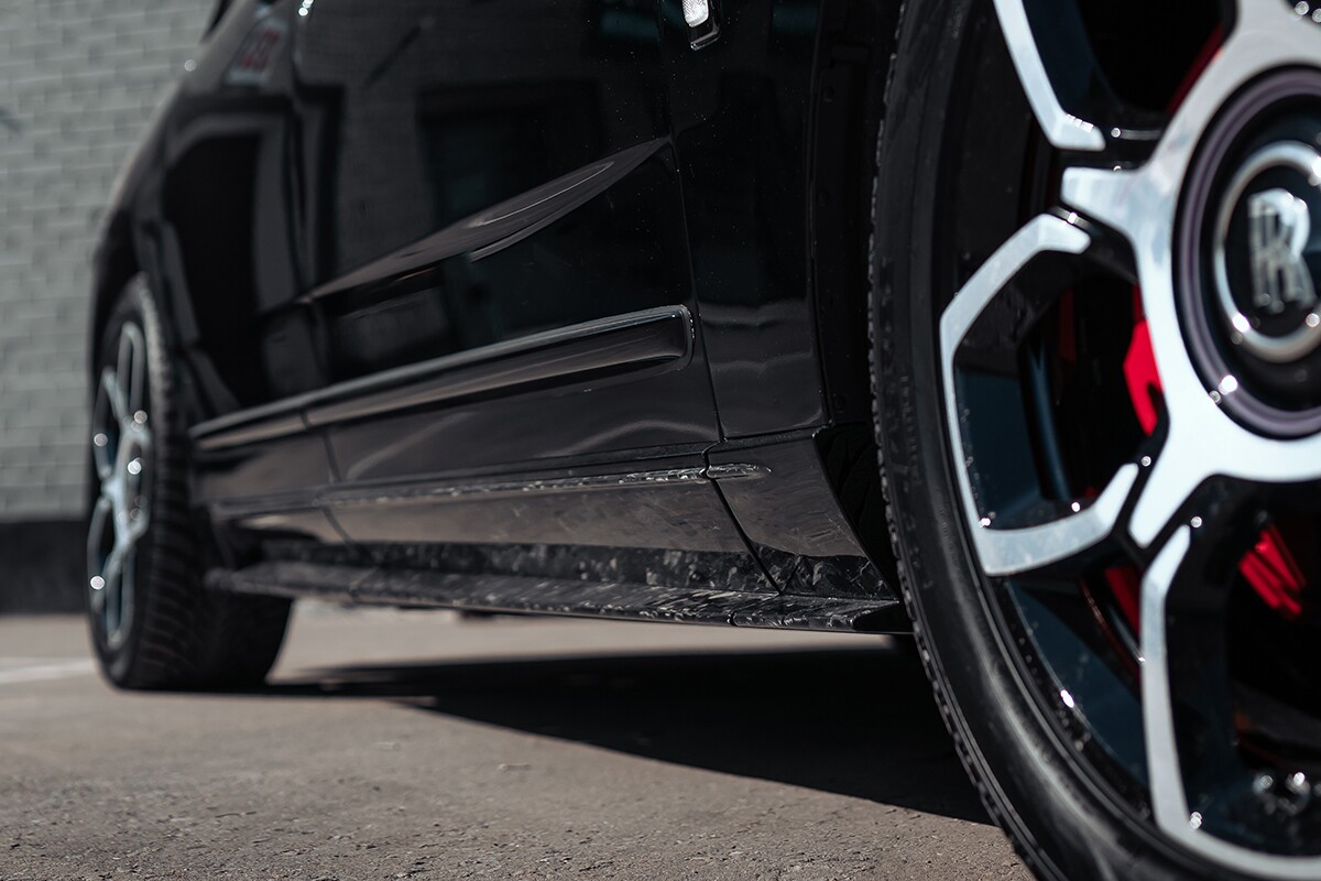 Установленный обвес Mansory Softkit Rolls-Royce Cullinan