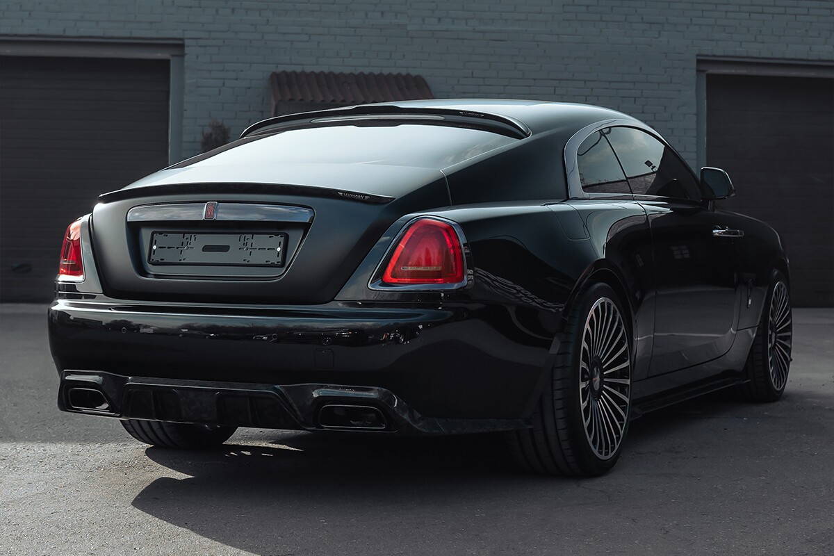 Установленный обвес Mansory Widebody Rolls-Royce Wraith